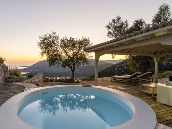 Aperitif time at the hot-tub.